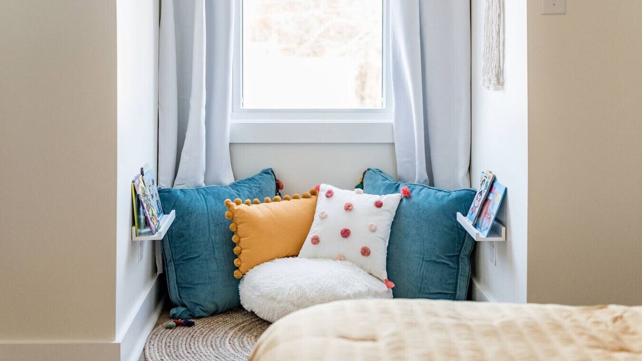 Photo of Bedroom in Madison Heights