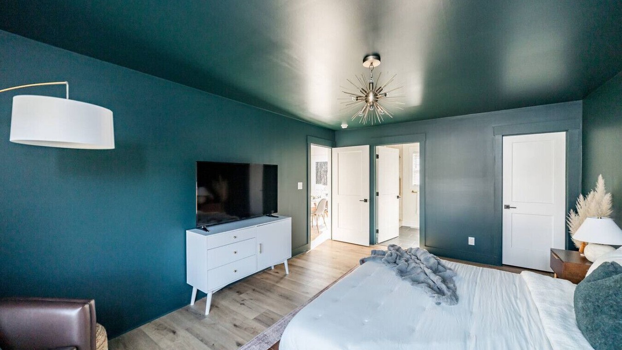 Photo of Bedroom in Madison Heights