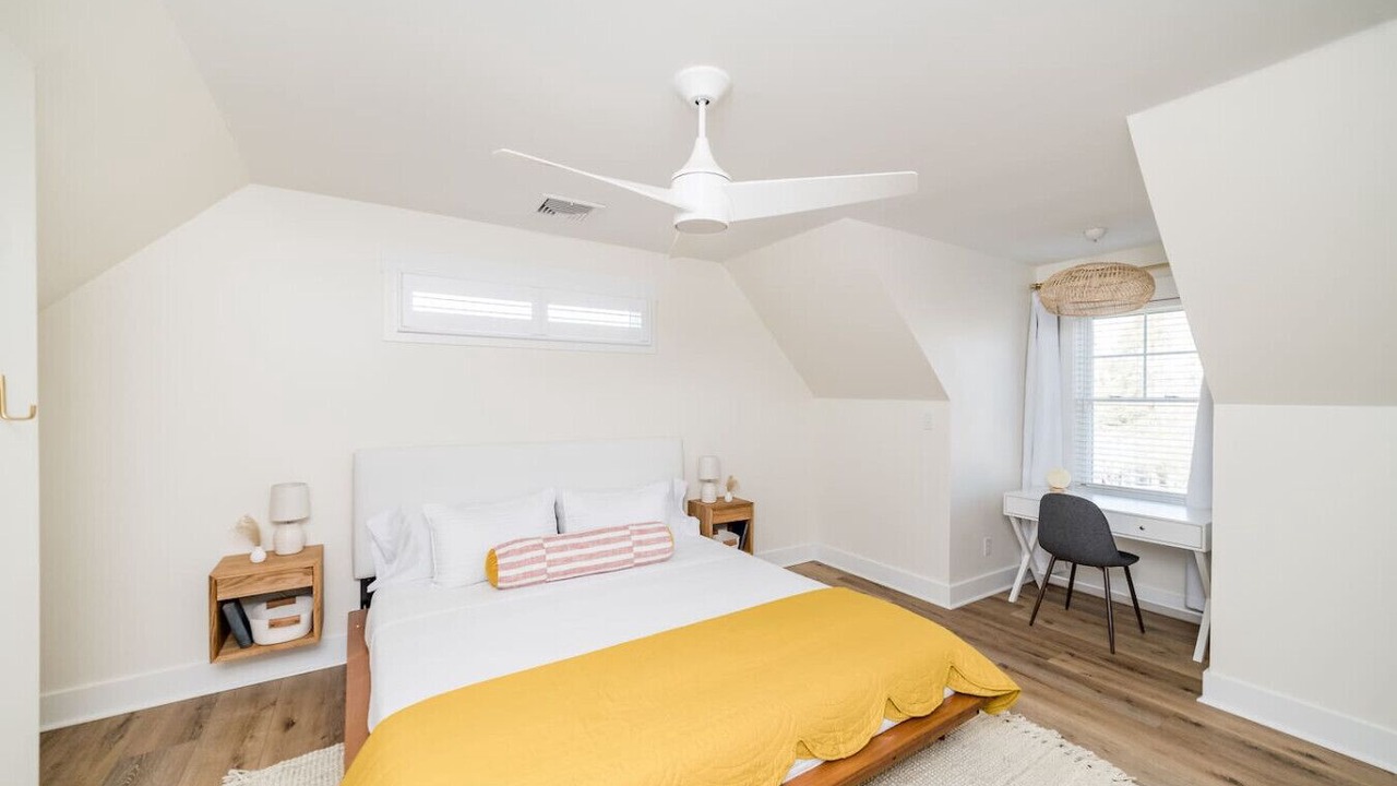 Photo of Bedroom in Madison Heights