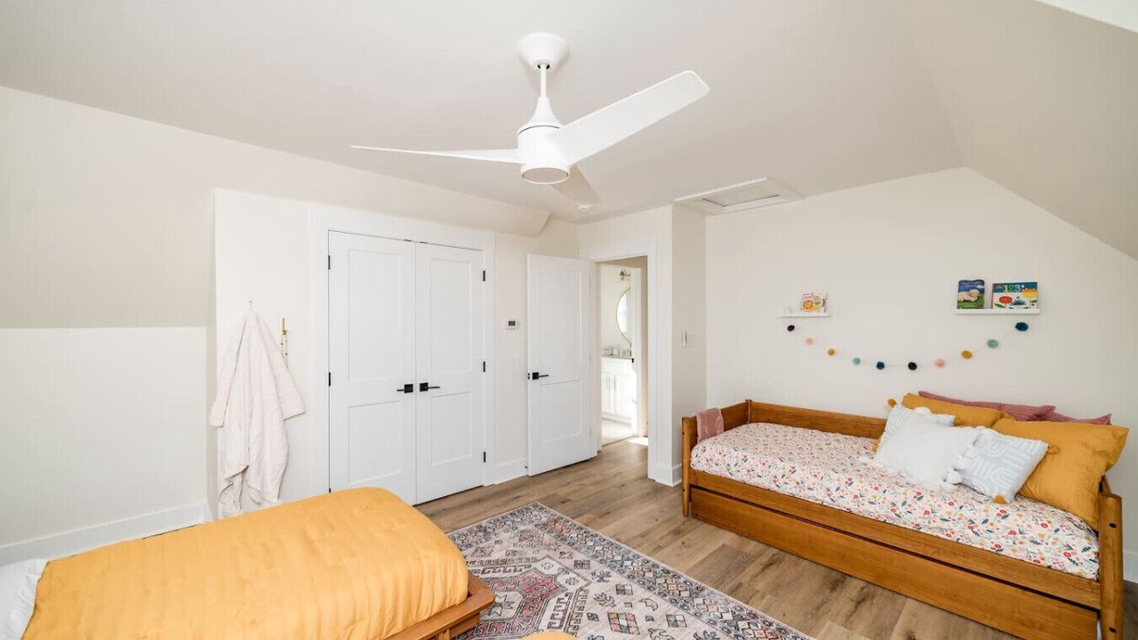 Photo of Bedroom in Madison Heights