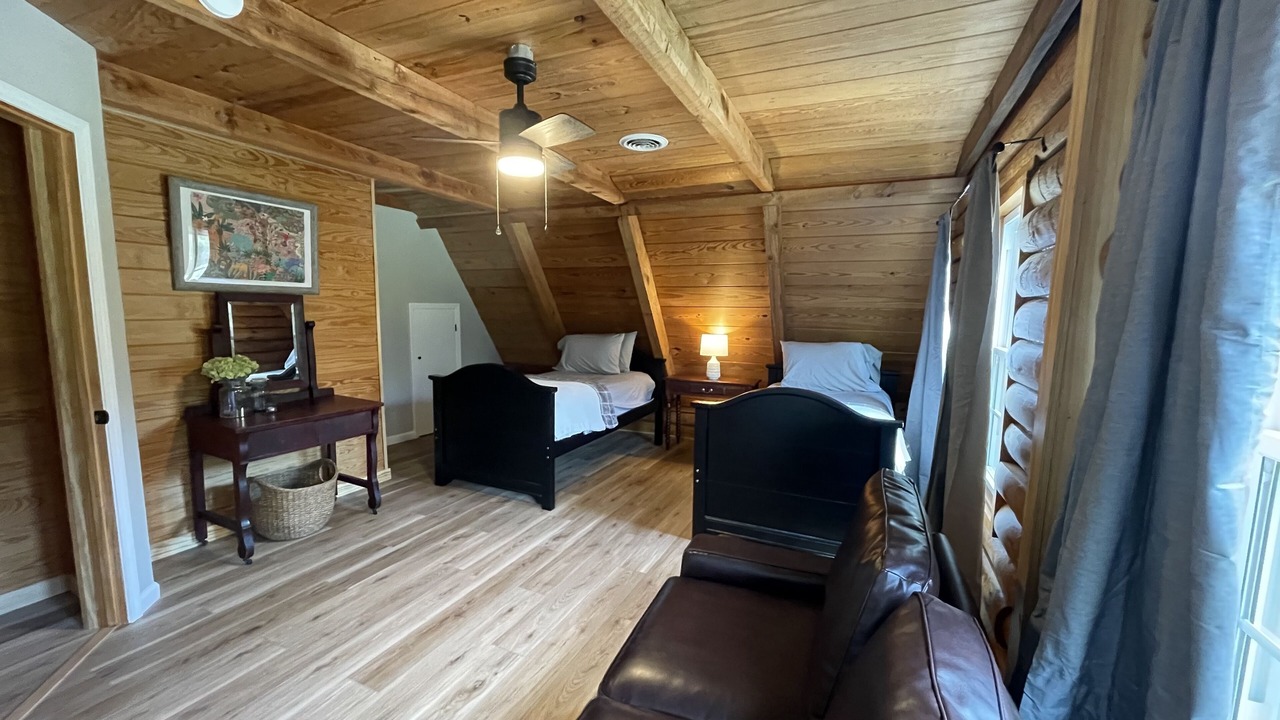 Photo of Bedroom in Louisville