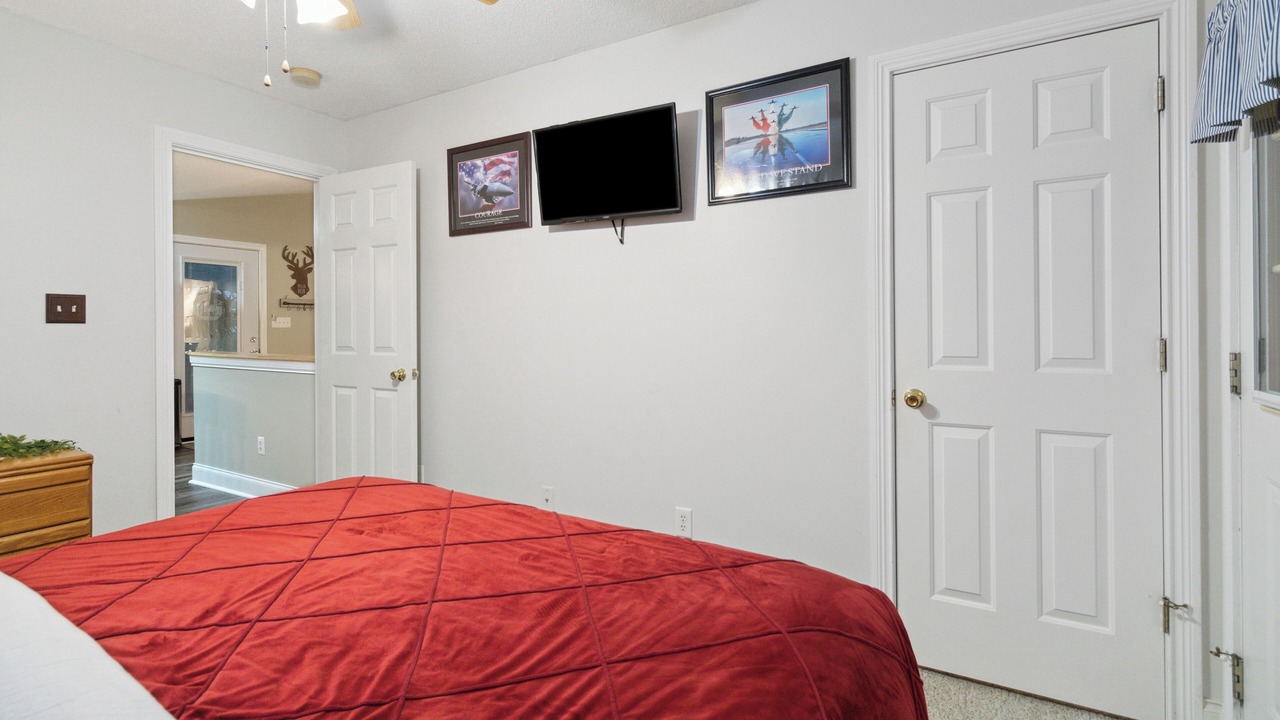 Photo of Bedroom in Sloans Valley