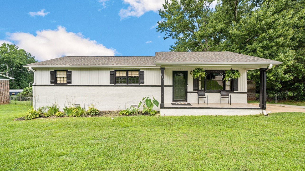 Photo of Outdoor in Travelers Rest