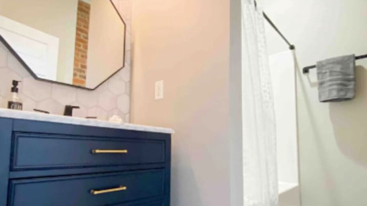 Photo of Bathroom in Court House Hill