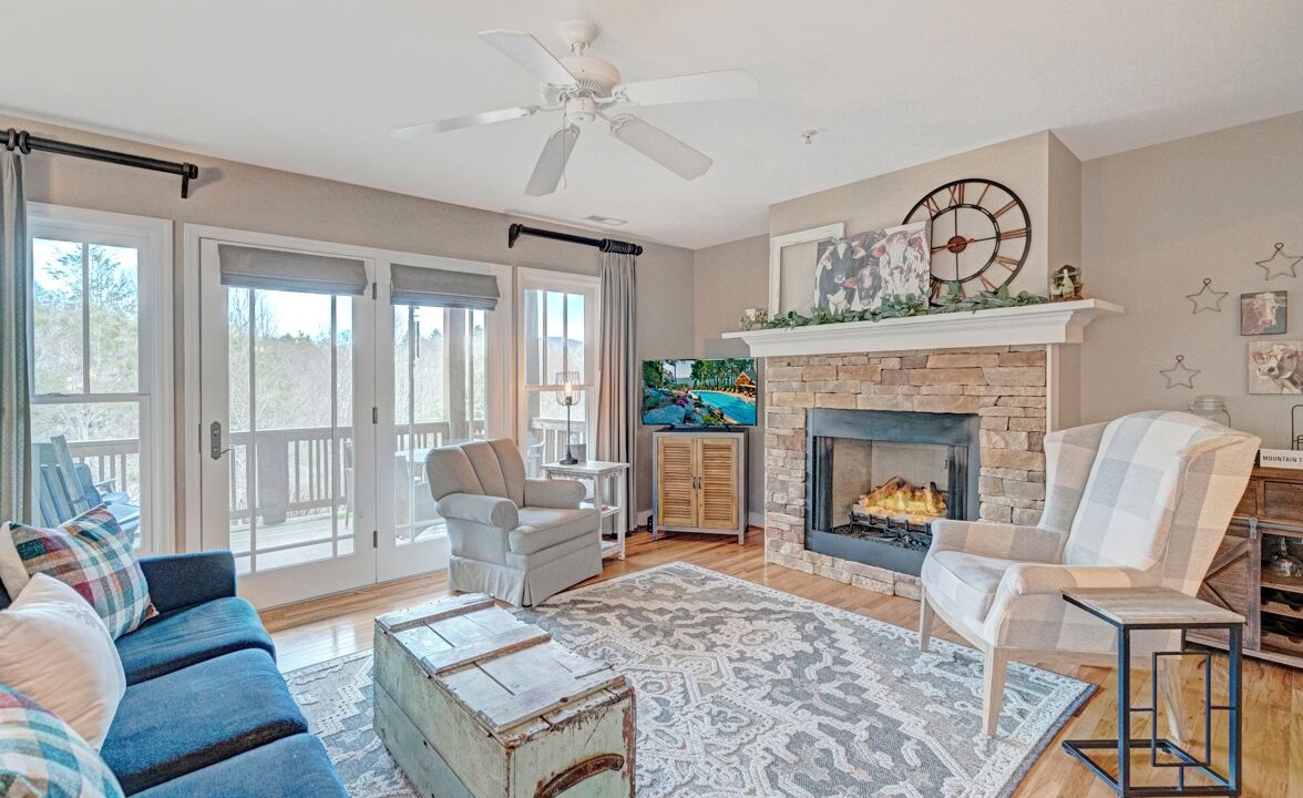 Photo of Livingroom in Foscoe
