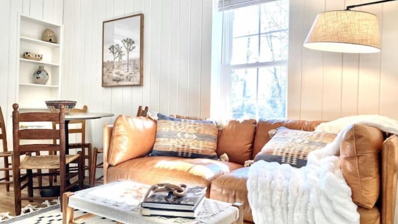 Photo of Livingroom in Asheville