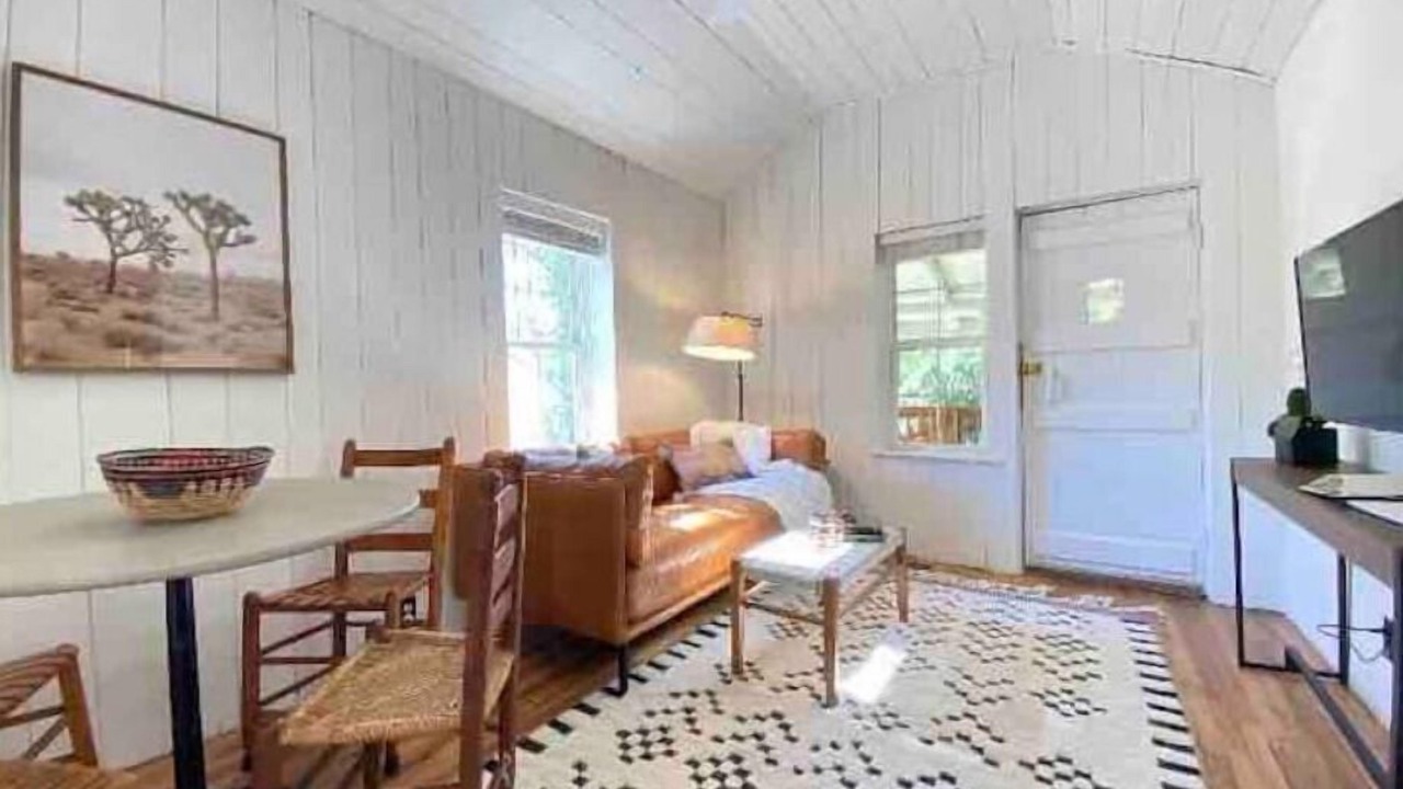 Photo of Livingroom in Asheville