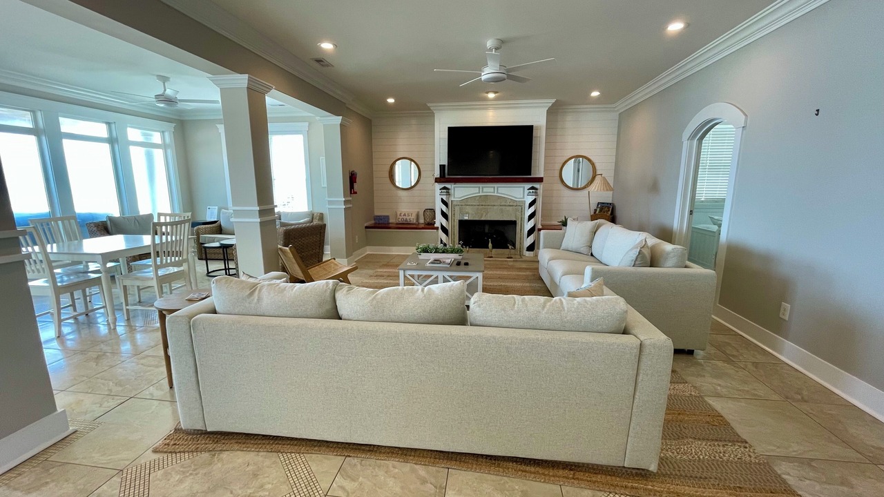 Photo of Livingroom in North Topsail Beach