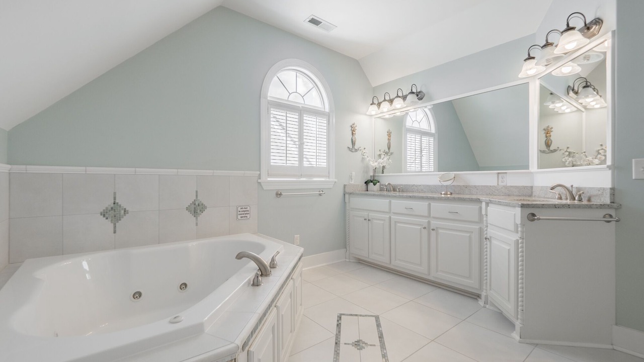 Photo of Bathroom in North Topsail Beach