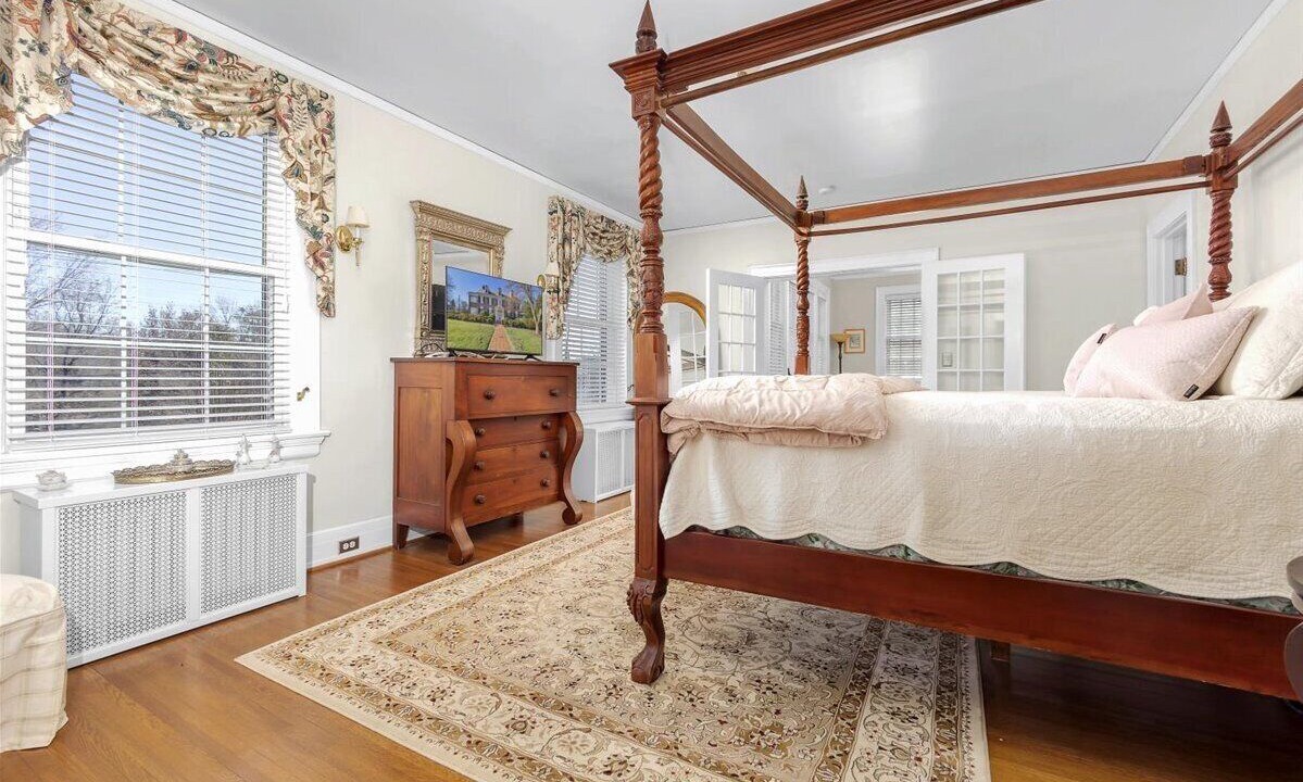 Photo of Bedroom in Roanoke