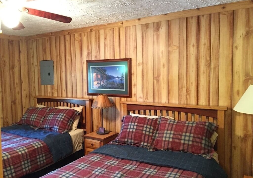 Photo of Bedroom in Byrdstown