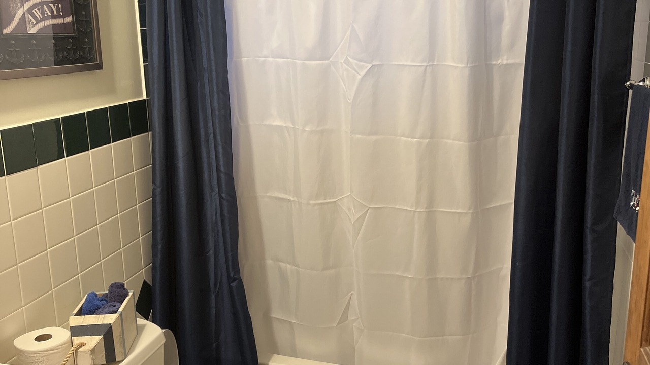 Photo of Bathroom in Byrdstown