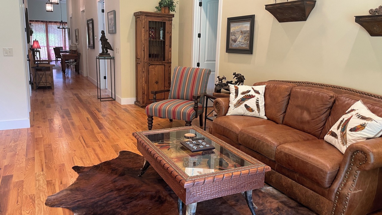 Photo of Livingroom in Pisgah Forest