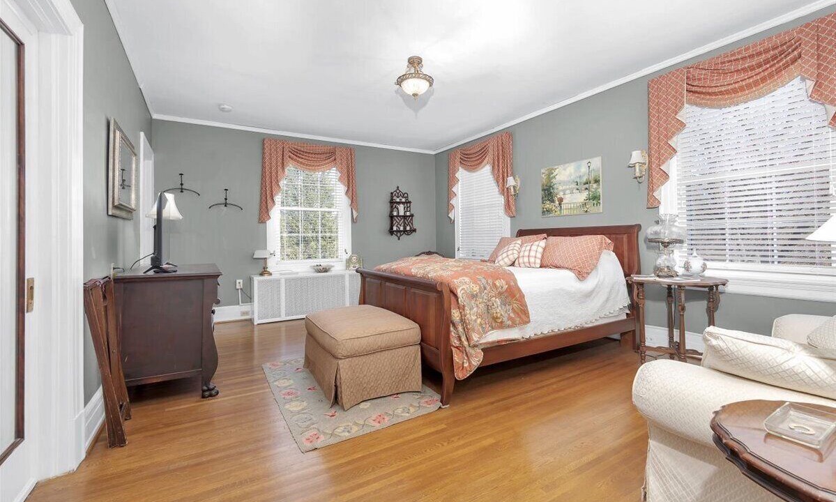 Photo of Bedroom in Roanoke
