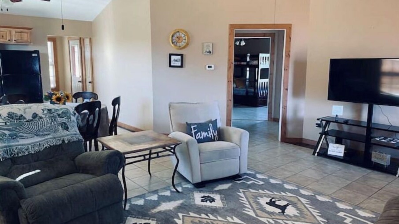 Photo of Livingroom in Deer Lodge