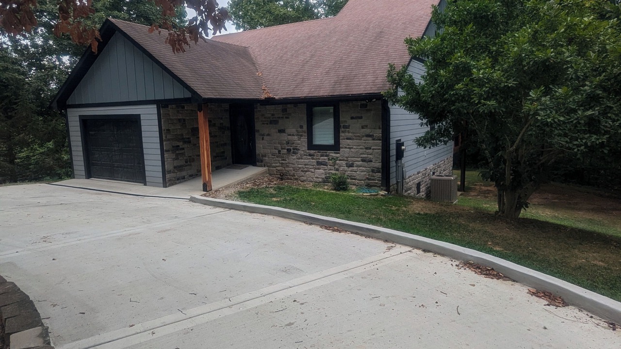 Photo of Outdoor in Byrdstown