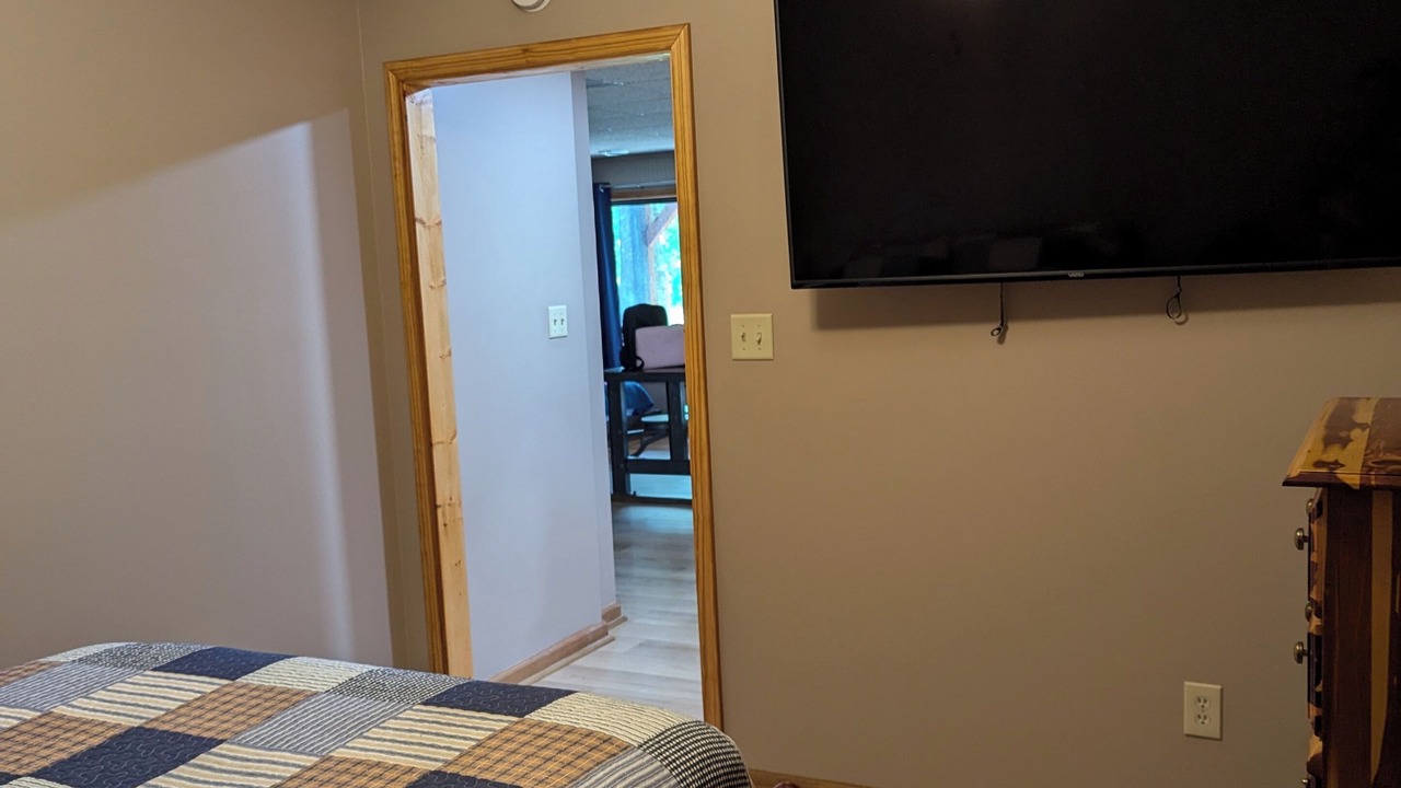 Photo of Bedroom in Byrdstown