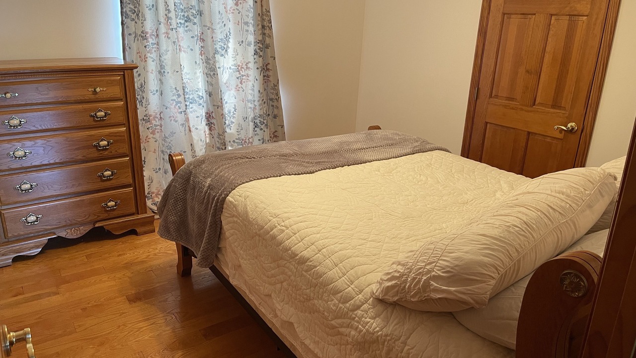 Photo of Bedroom in Jamestown