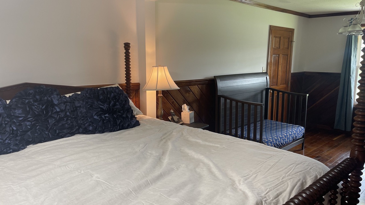 Photo of Bedroom in Jamestown