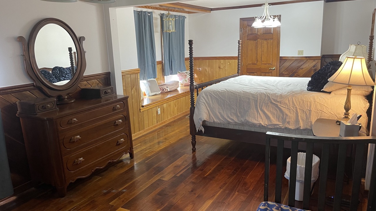 Photo of Bedroom in Jamestown