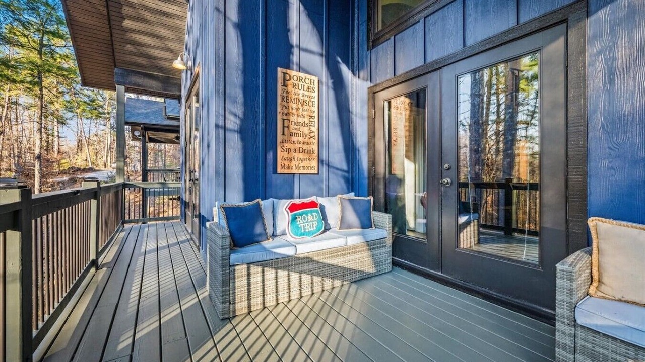 Photo of Patio Balcony in Horse Shoe