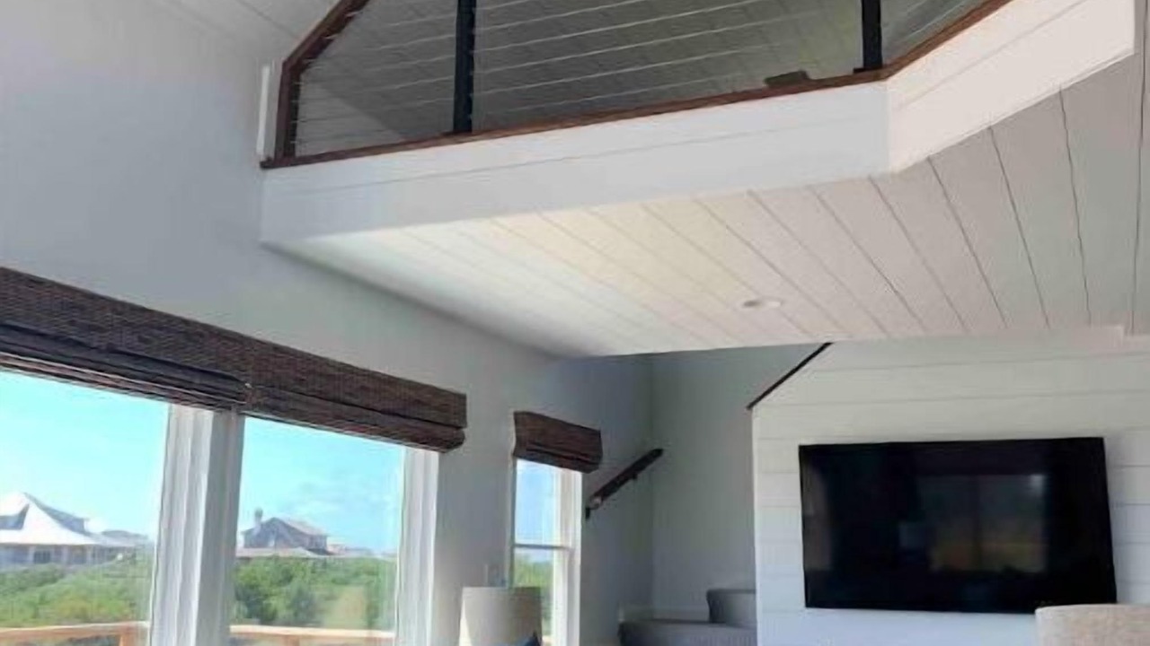 Photo of Livingroom in Avon