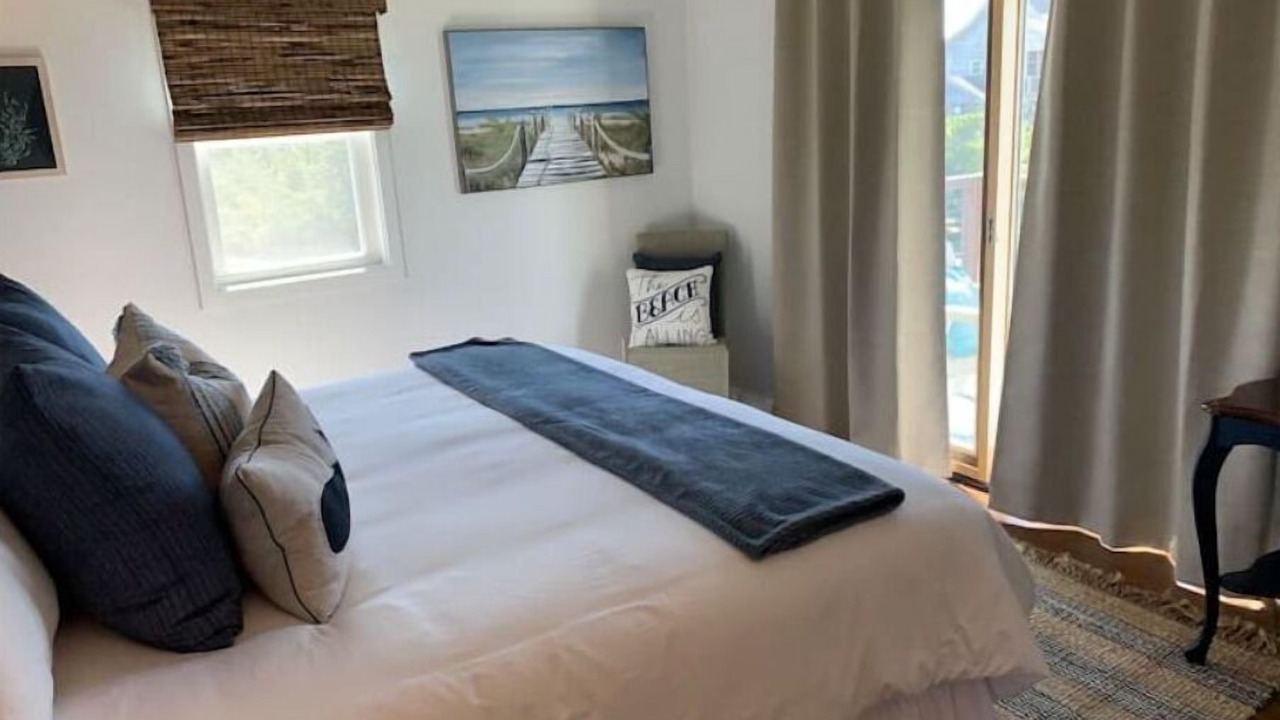 Photo of Bedroom in Avon