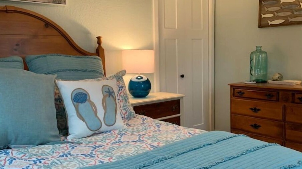 Photo of Bedroom in Avon