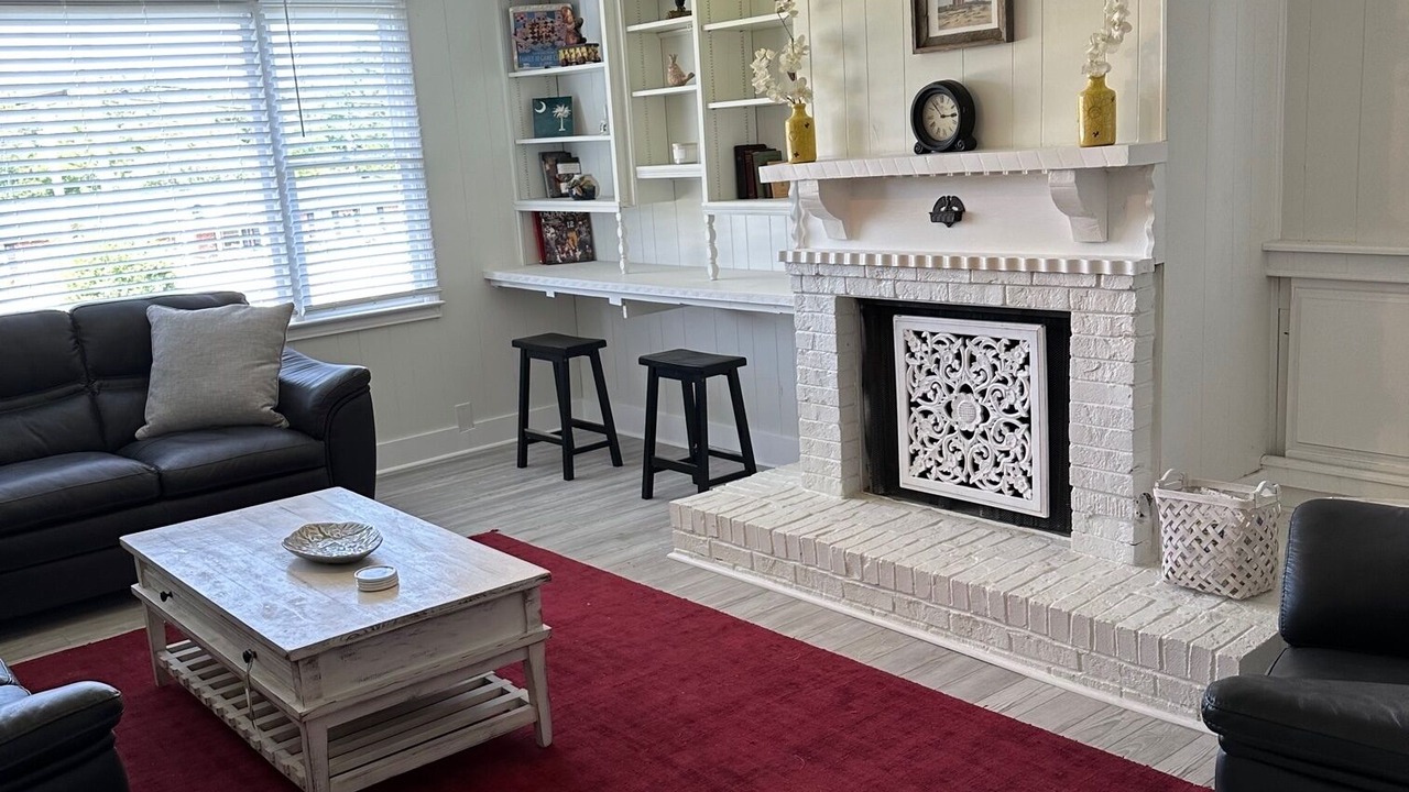 Photo of Livingroom in Travelers Rest