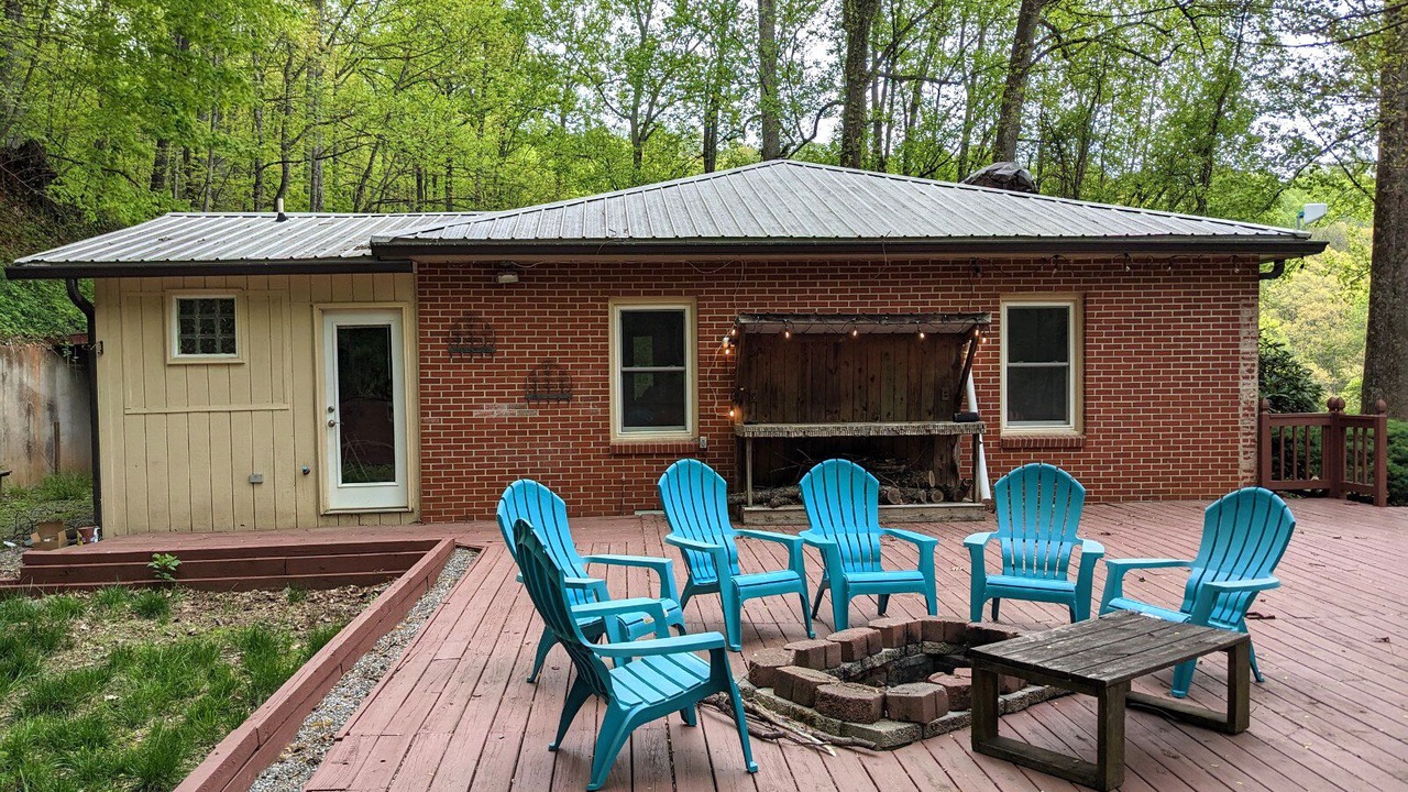 Photo of Patio Balcony in Sylva