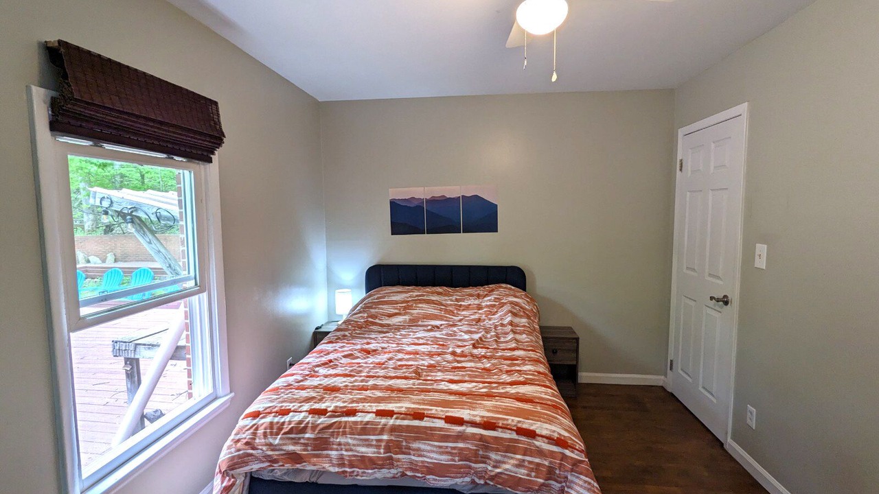 Photo of Bedroom in Sylva