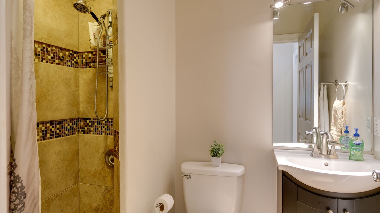Photo of Bathroom in Goodview