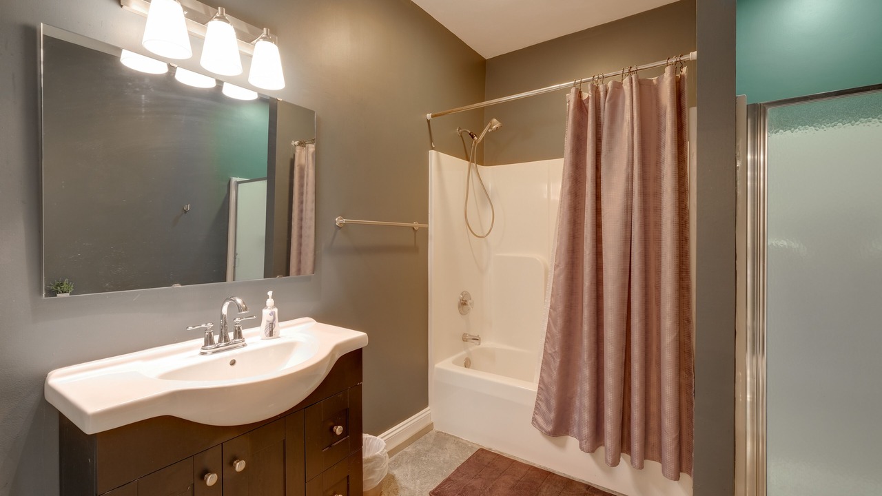 Photo of Bathroom in Goodview