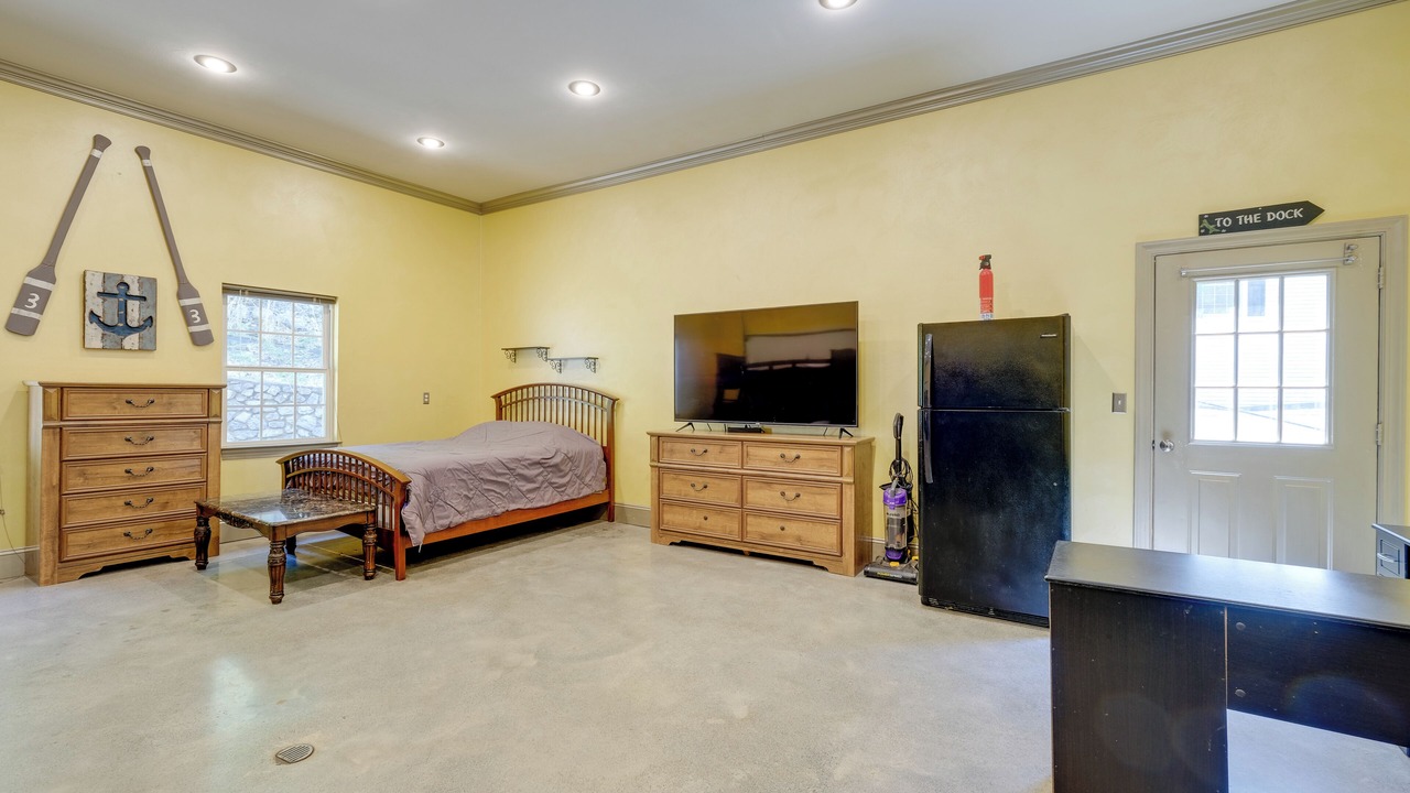 Photo of Bedroom in Goodview