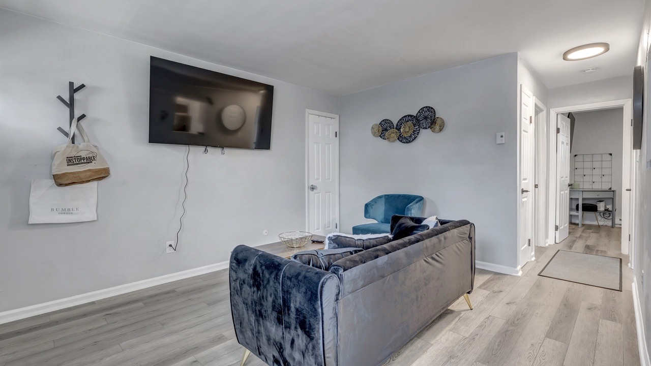 Photo of Livingroom in Bayview