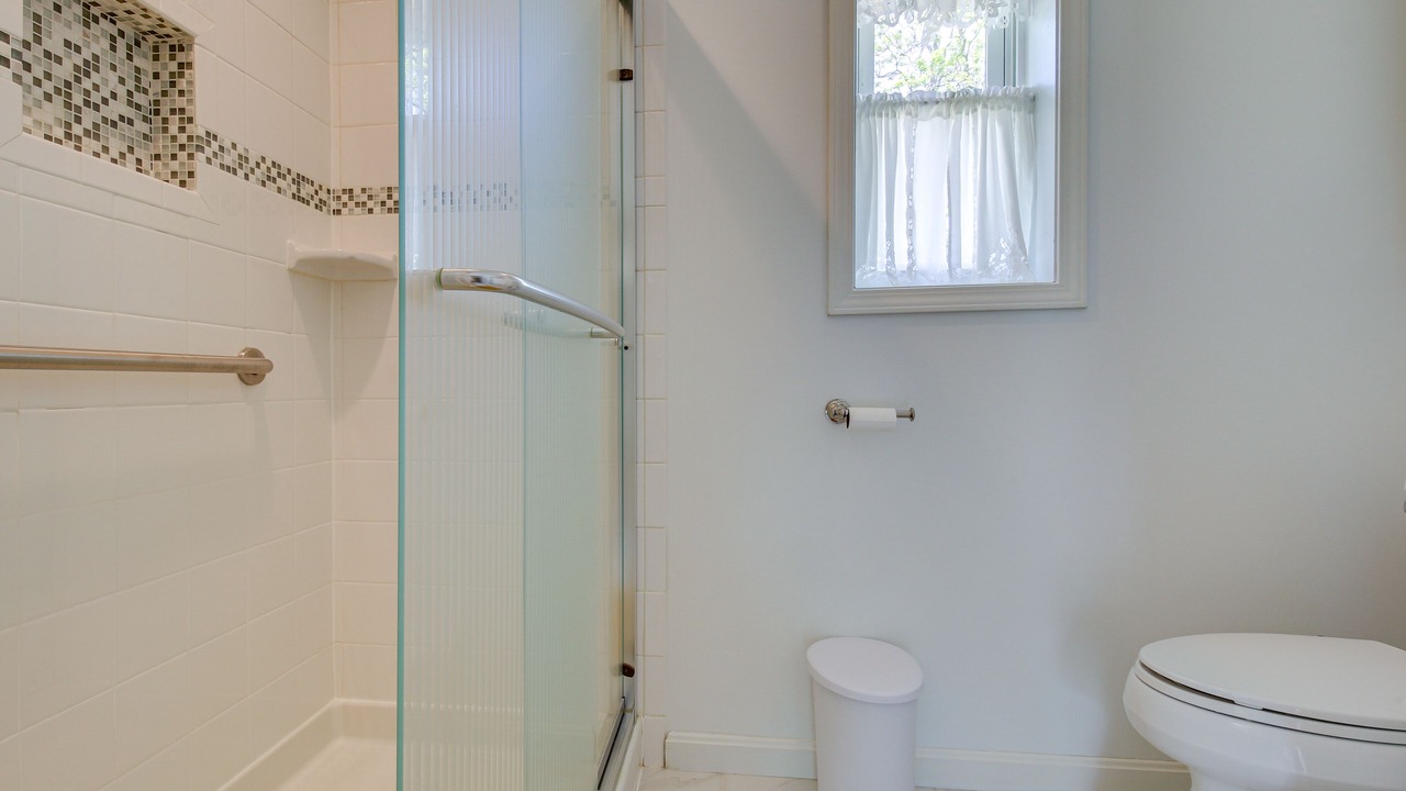 Photo of Bathroom in Williamstown
