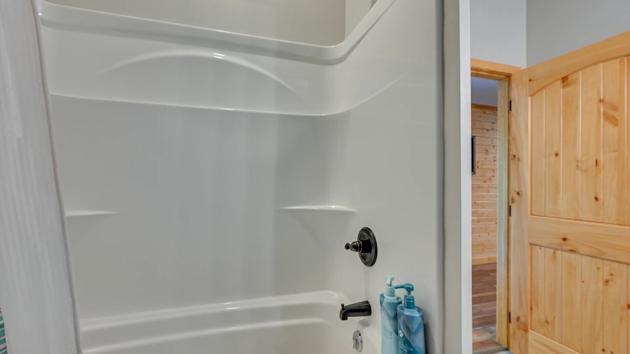 Photo of Bathroom in Byrdstown