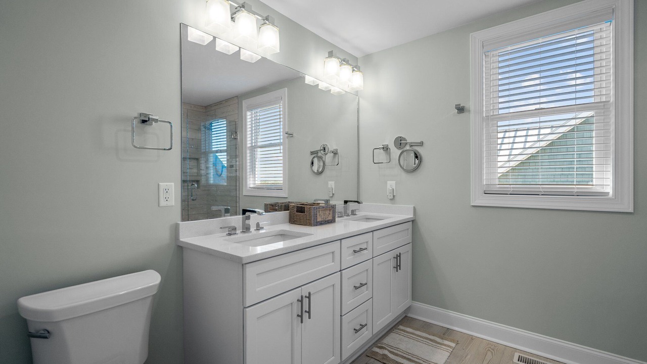 Photo of Bathroom in North Topsail Beach