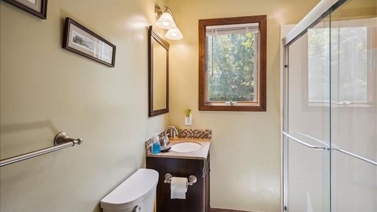 Photo of Bathroom in Southern Shores