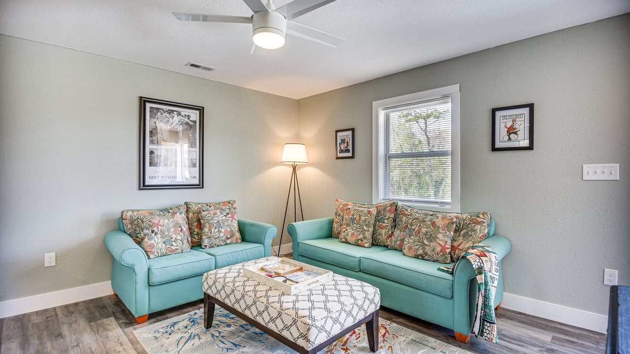 Photo of Livingroom in Sea Scape
