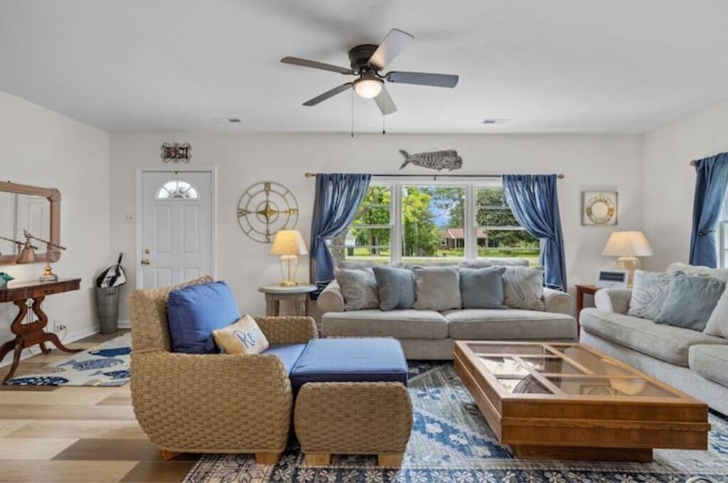 Photo of Livingroom in Morehead City