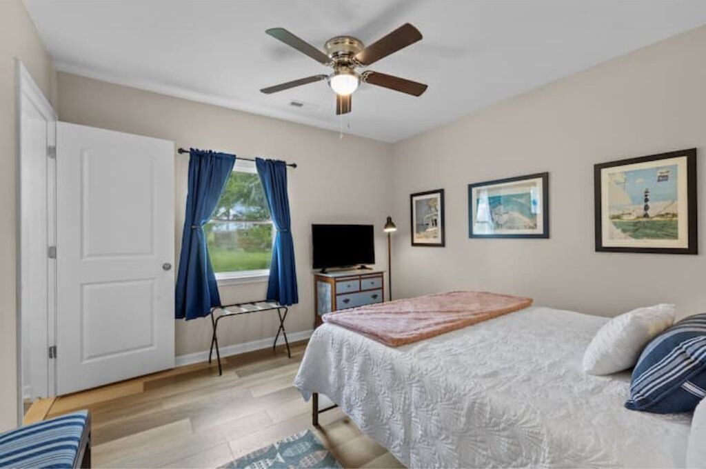 Photo of Bedroom in Morehead City