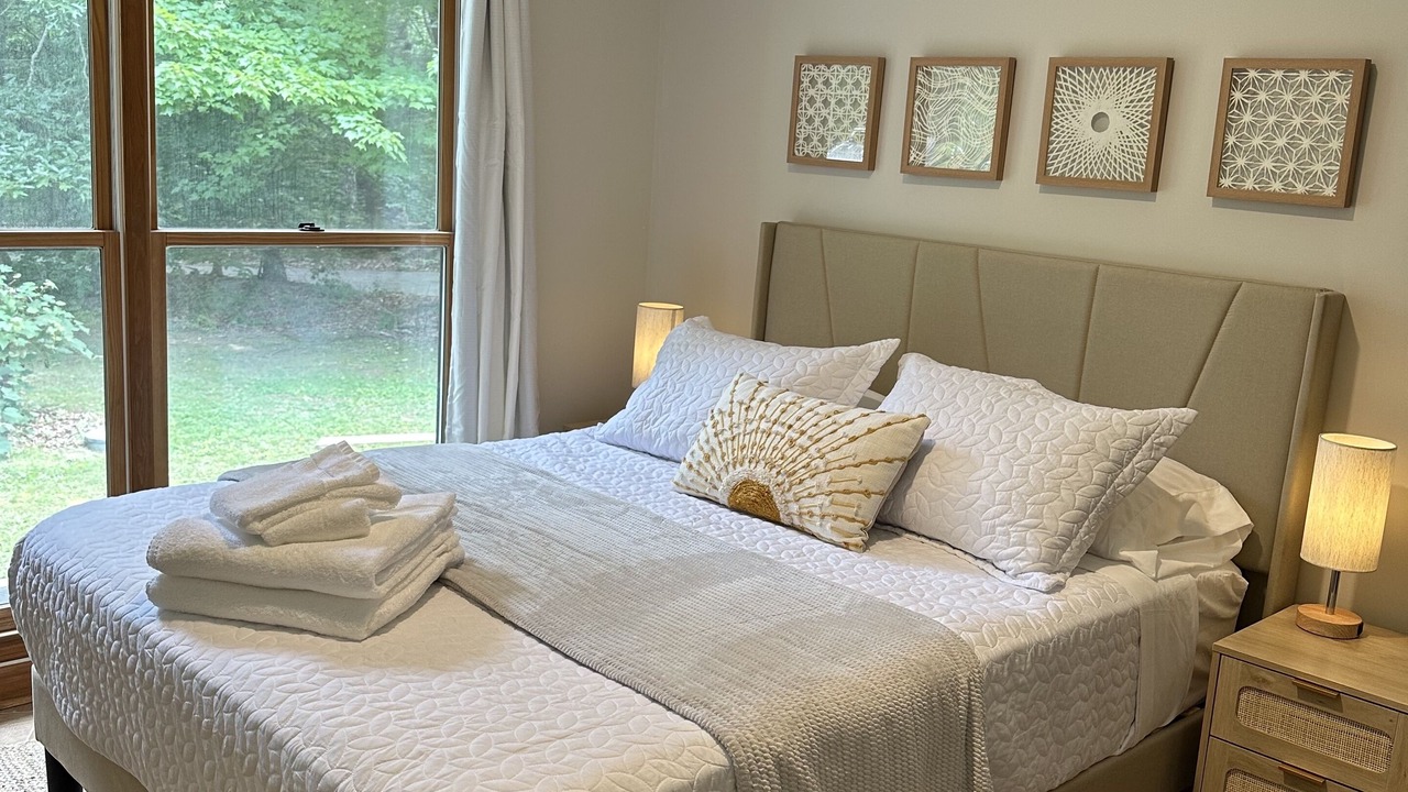 Photo of Bedroom in Sharps Chapel
