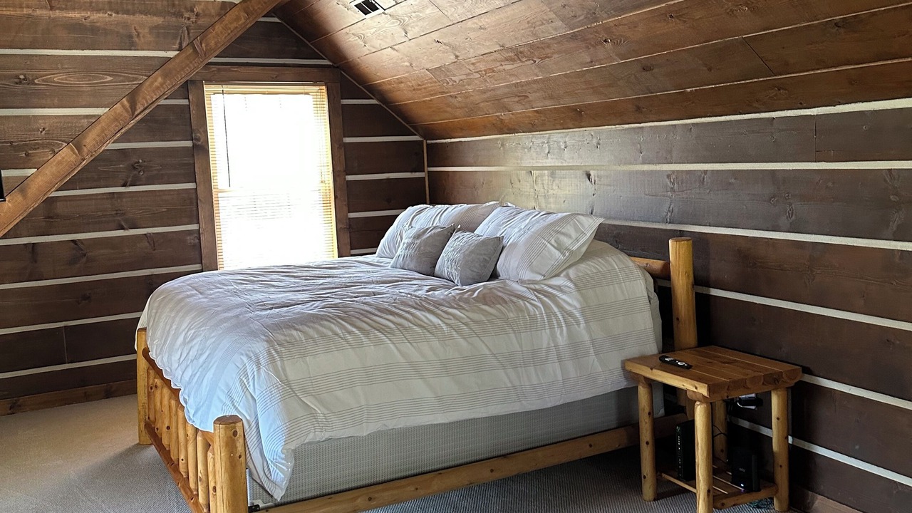 Photo of Bedroom in Pittsburg
