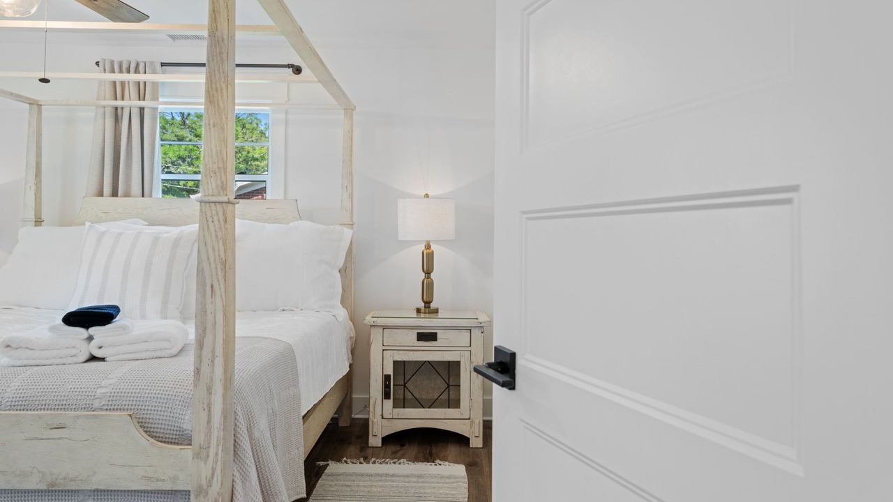 Photo of Bedroom in Green Meadow