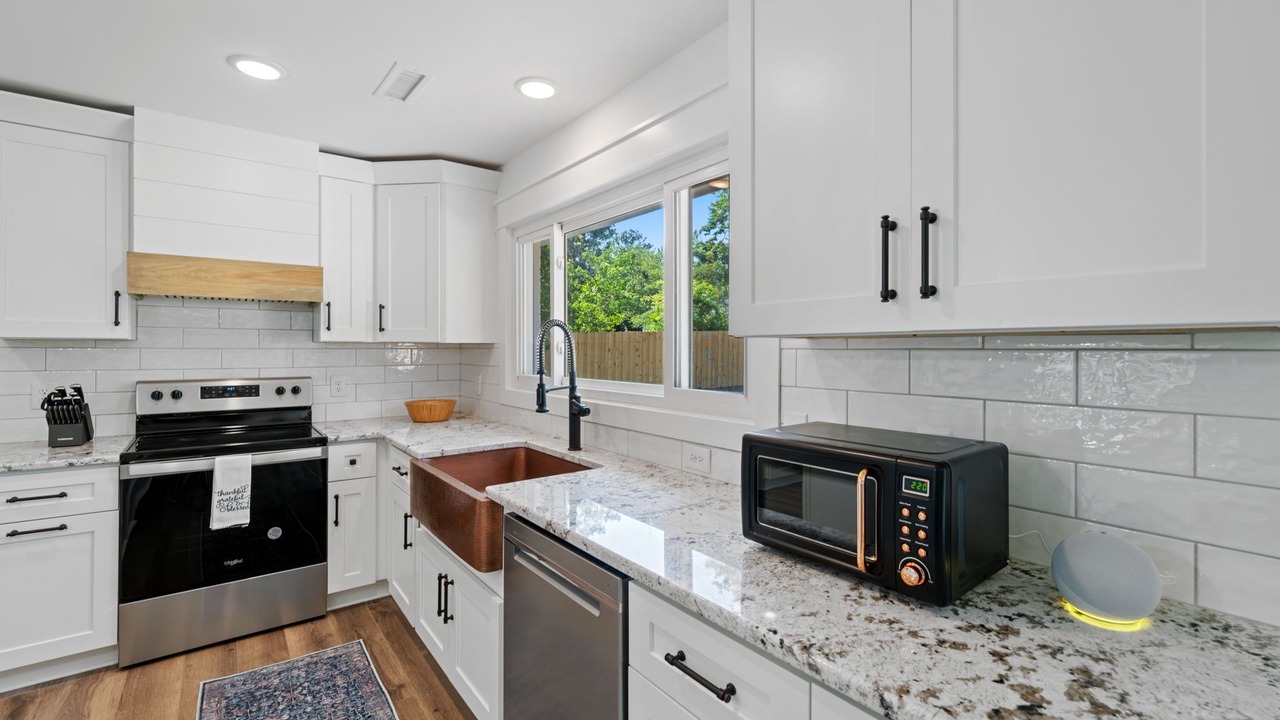 Photo of Kitchen in Green Meadow