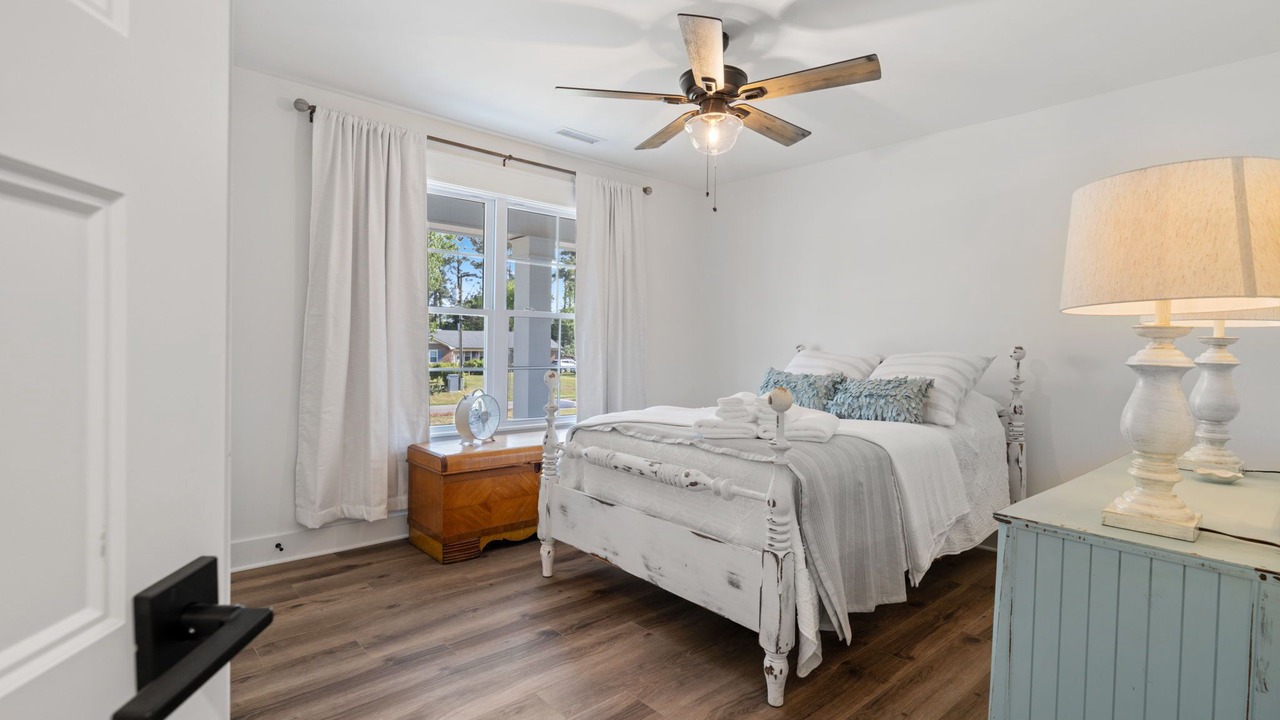 Photo of Bedroom in Green Meadow
