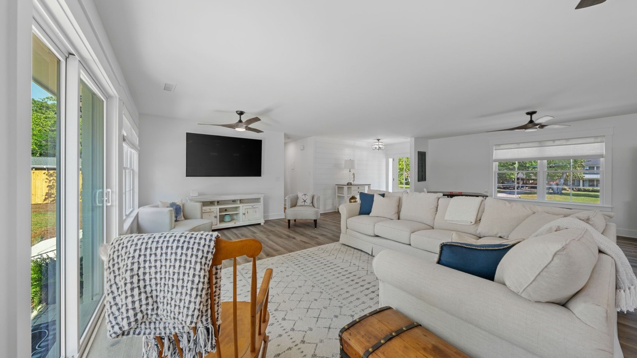 Photo of Livingroom in Green Meadow