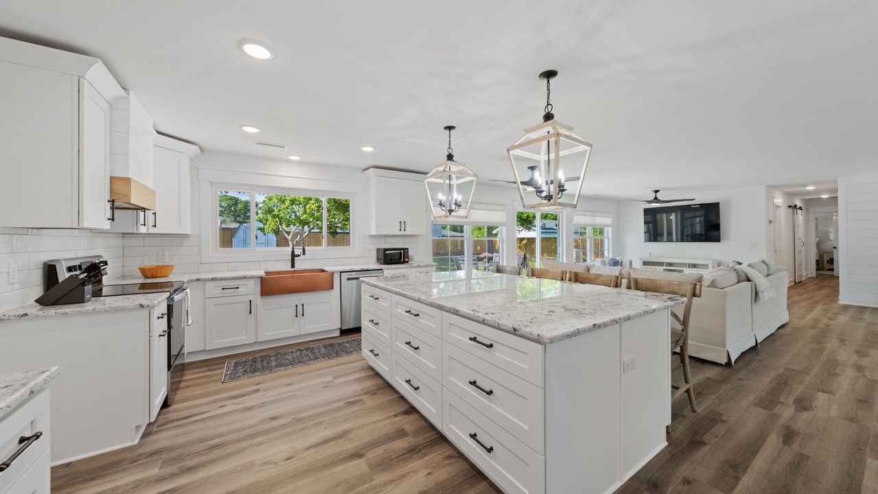 Photo of Kitchen in Green Meadow