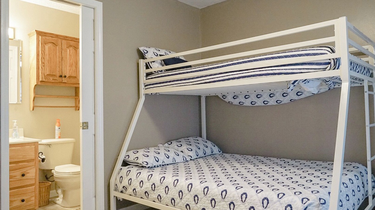 Photo of Bedroom in Bronston